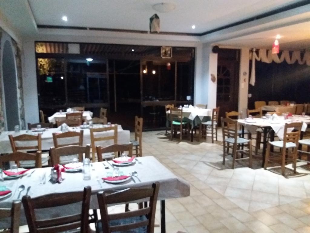 Manoleas Rooms To Let Leonídion 외부 사진